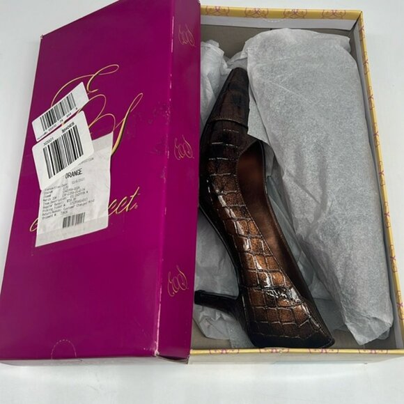 Easy Street Bronze Snake Patent Chiffon Small Heel Pumps Pointed Toe 6.5 WIDE - Picture 14 of 16